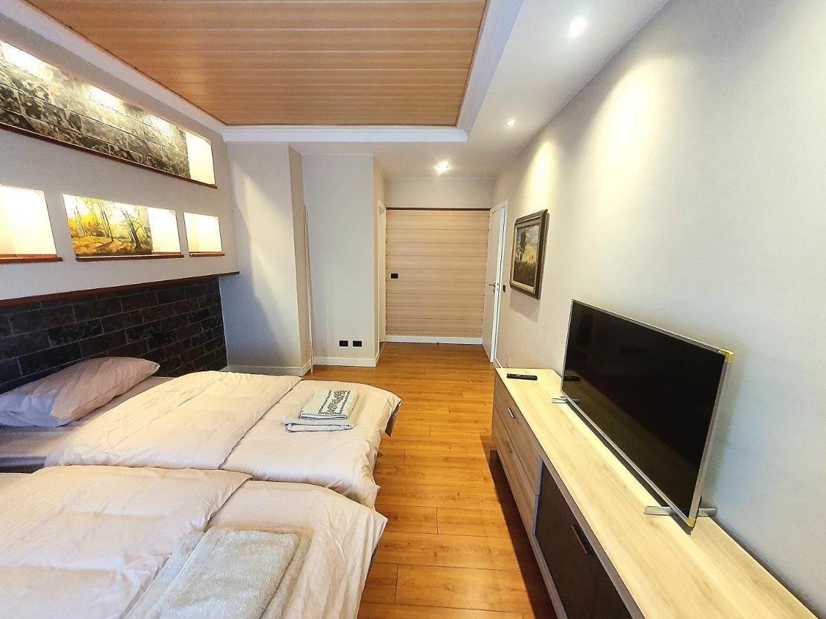 Centerscape - Studio By Dion Apartment ติรานา ภายนอก รูปภาพ
